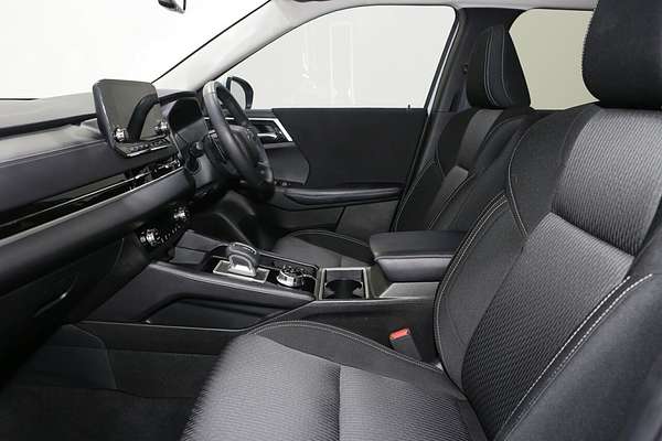 2024 Mitsubishi Outlander LS ZM