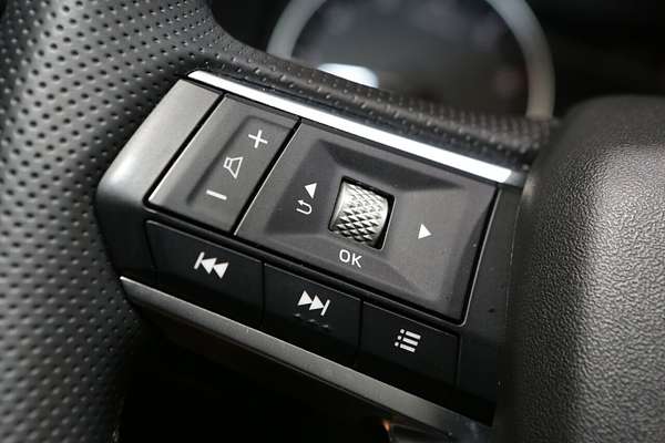 2024 Mitsubishi Outlander LS ZM