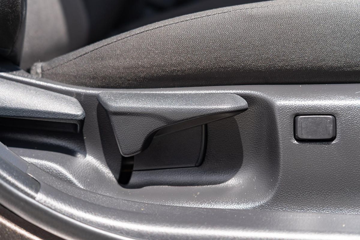 2023 Toyota Camry Ascent AXVH70R