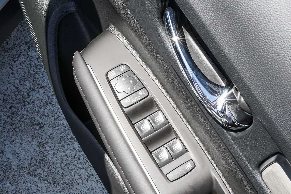 2025 Renault Koleos Techno HZG