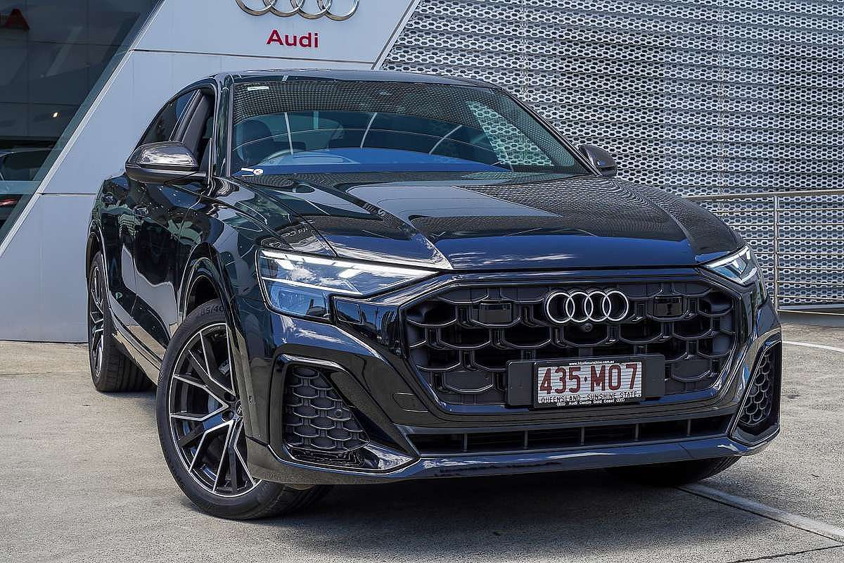 2024 Audi Q8 50 TDI S line F1