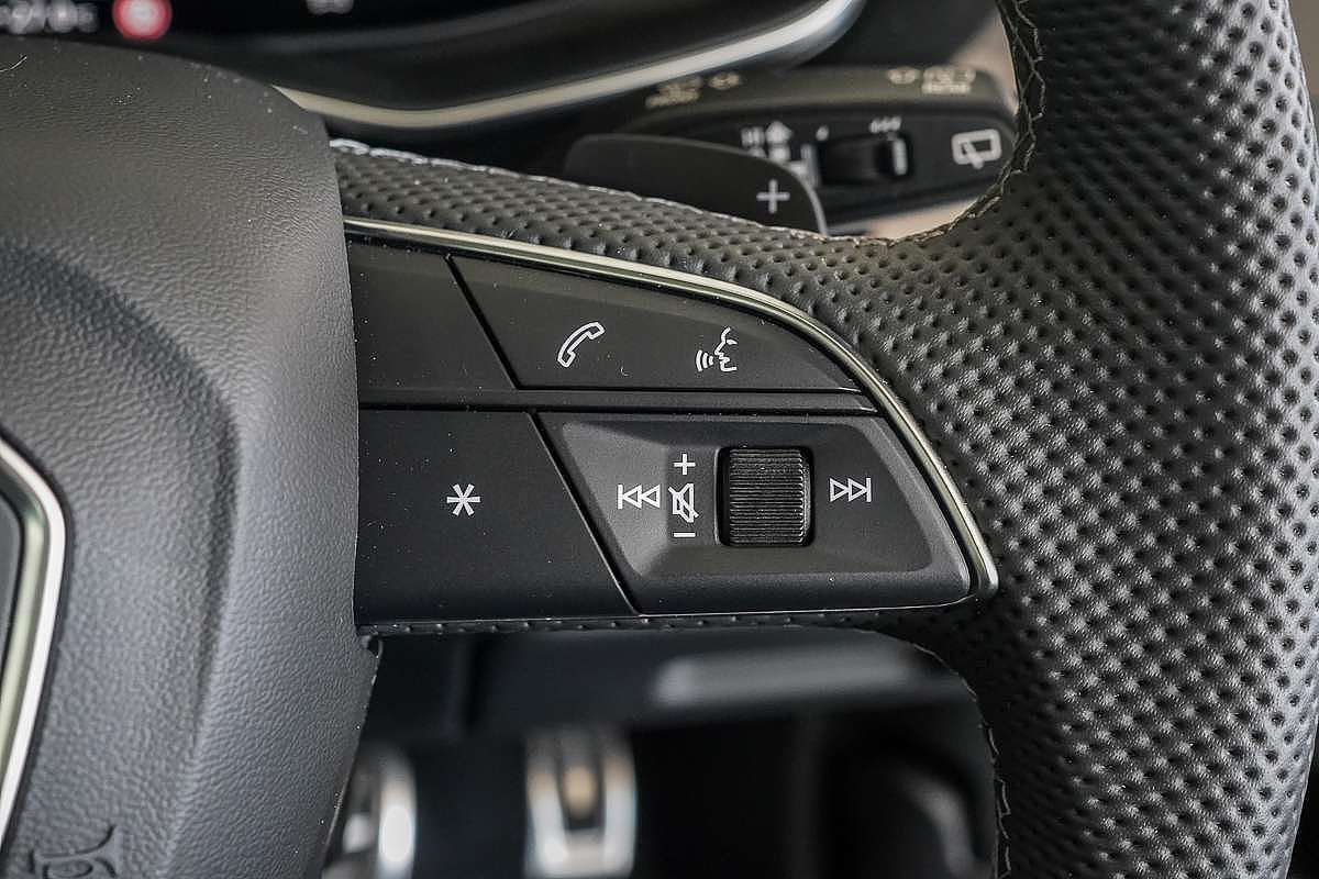 2024 Audi Q8 50 TDI S line F1