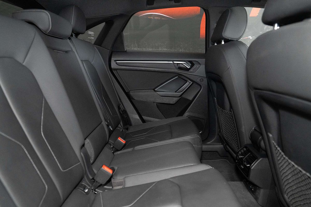 2021 Audi Q3 40 TFSI S line F3