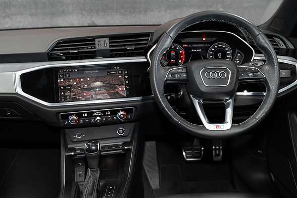 2021 Audi Q3 40 TFSI S line F3