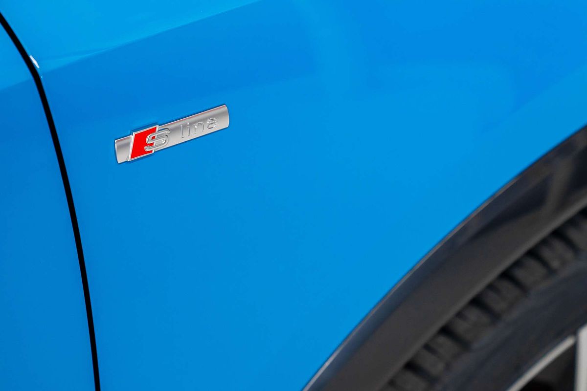 2021 Audi Q3 40 TFSI S line F3