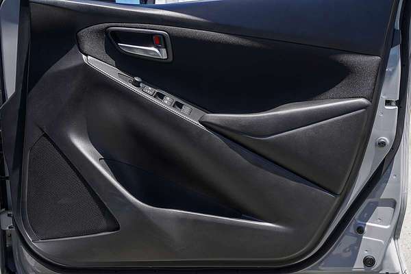 2025 Mazda 2 G15 Evolve DJ Series