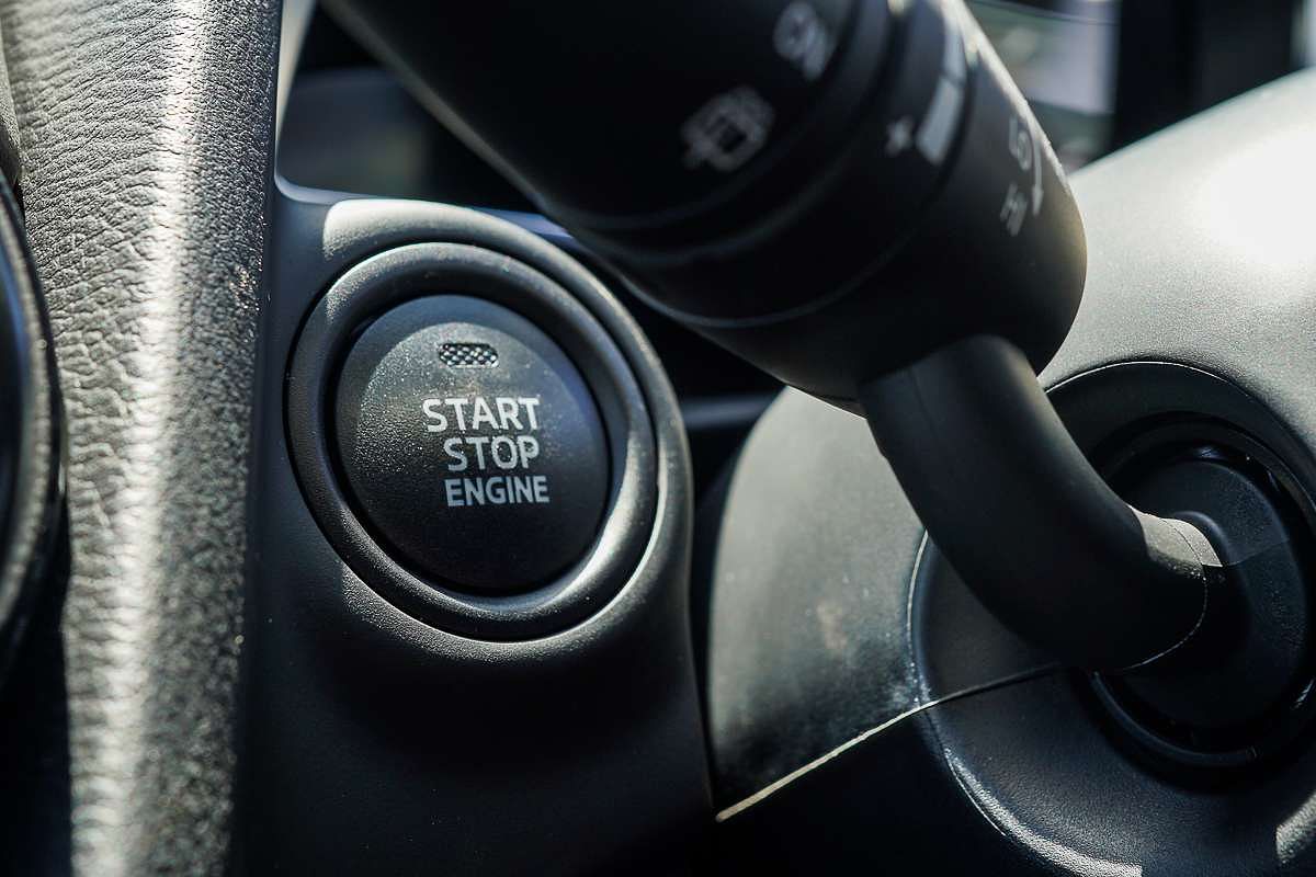 2025 Mazda 2 G15 Evolve DJ Series