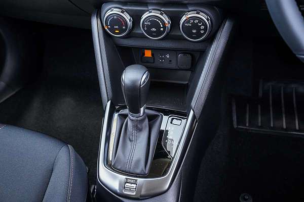 2025 Mazda 2 G15 Evolve DJ Series