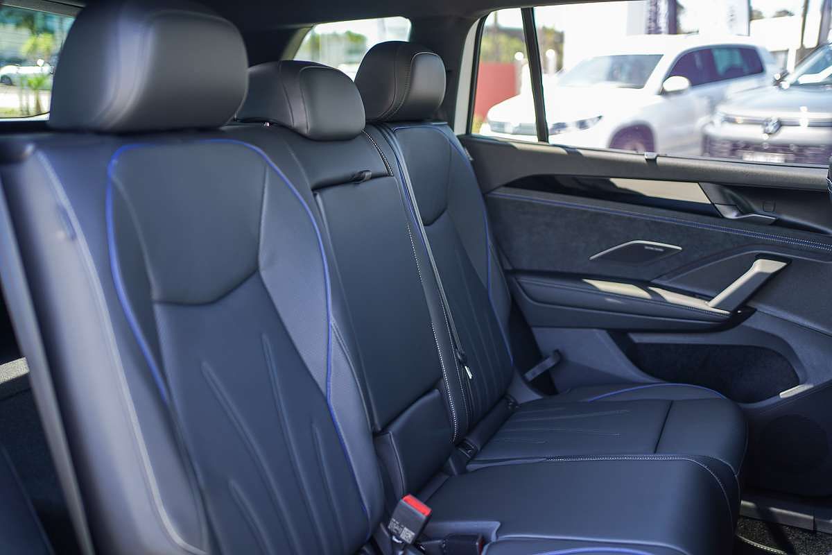 2025 Volkswagen Tayron 195TSI R-Line R4