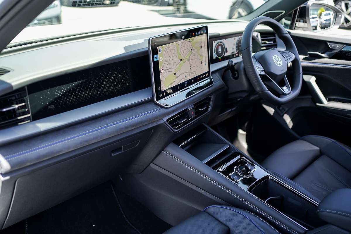 2025 Volkswagen Tayron 195TSI R-Line R4