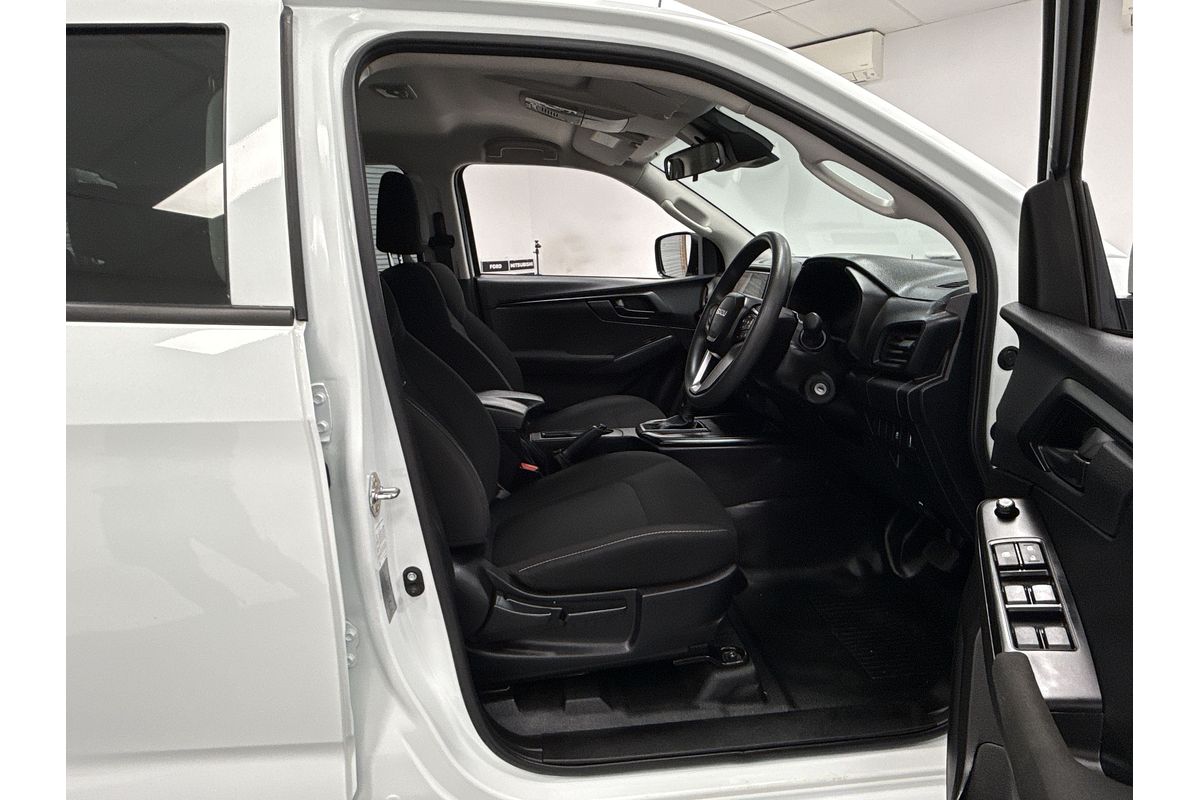 2024 Isuzu D-MAX SX High Ride Rear Wheel Drive