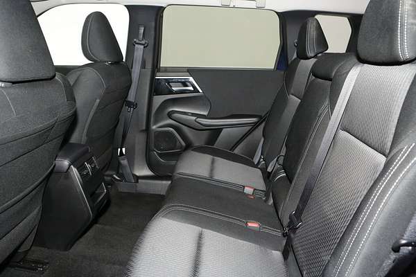 2025 Mitsubishi Outlander LS ZM