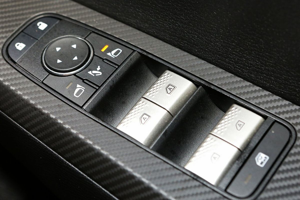 2025 Mitsubishi Outlander LS ZM