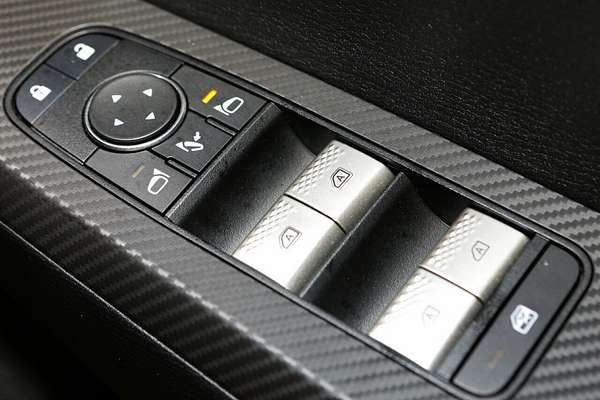 2025 Mitsubishi Outlander LS ZM