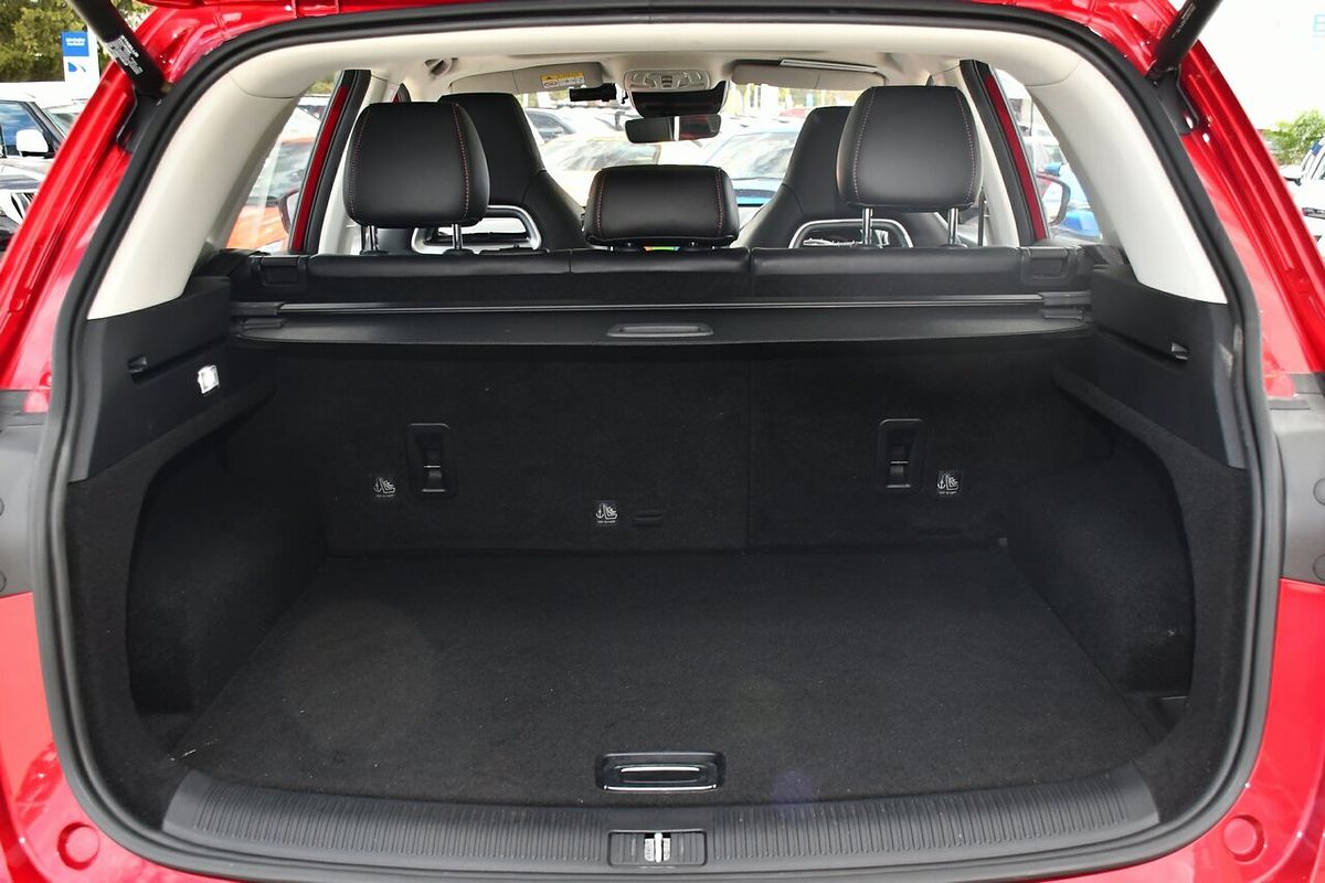 2020 MG HS Essence SAS23