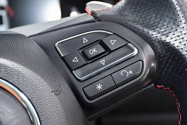 2020 MG HS Essence SAS23