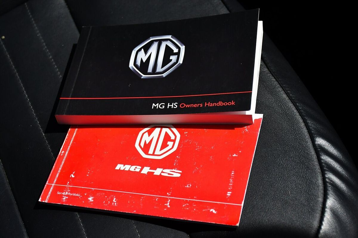 2020 MG HS Essence SAS23