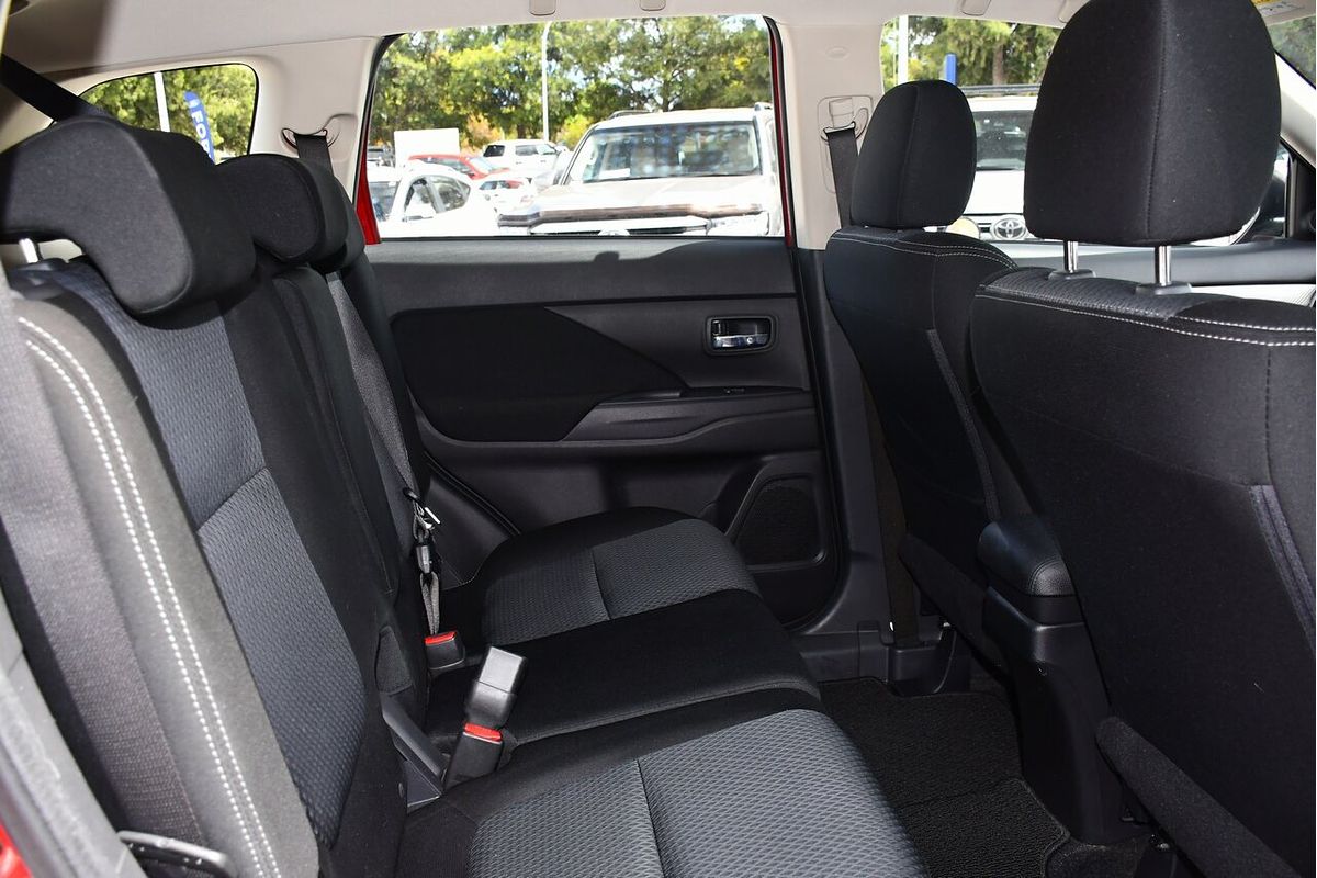 2017 Mitsubishi Outlander ES ZL