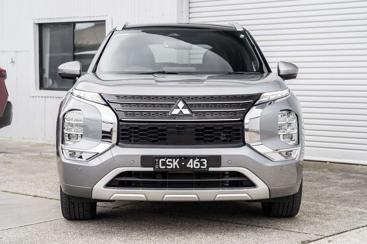 2023 Mitsubishi Outlander Exceed Tourer ZM