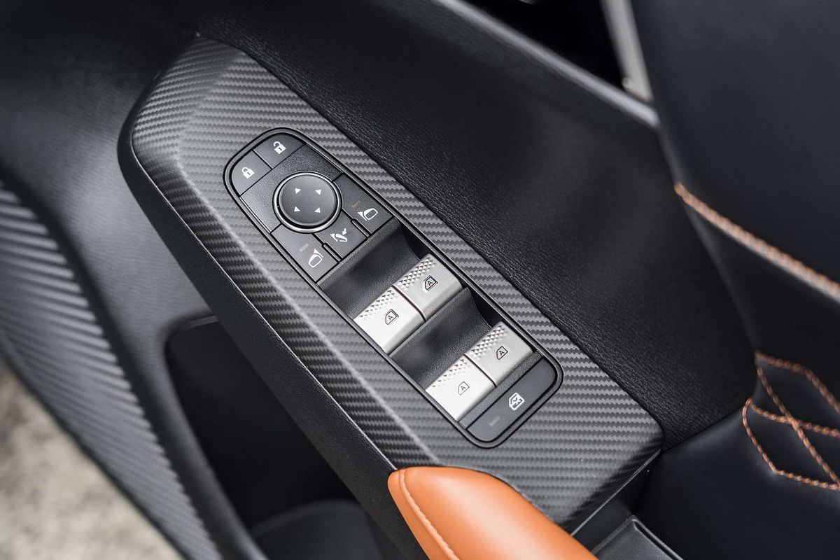 2023 Mitsubishi Outlander Exceed Tourer ZM