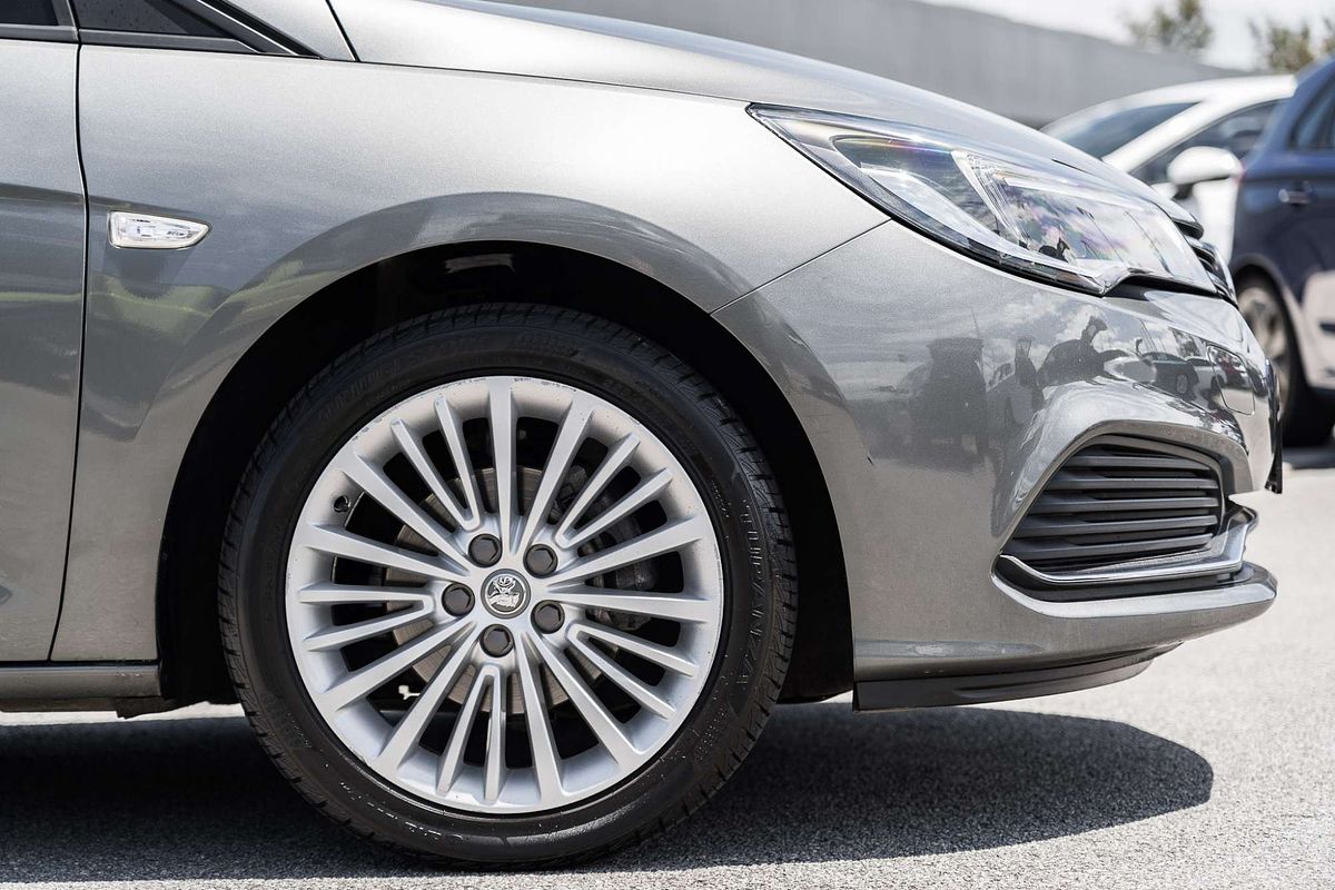 2018 Holden Astra R BK