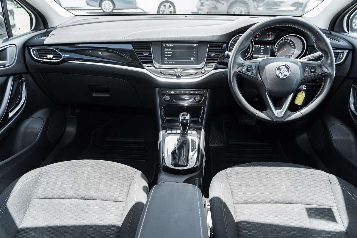 2018 Holden Astra R BK