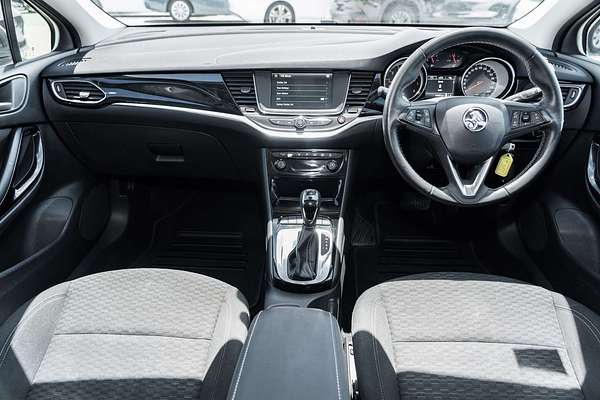 2018 Holden Astra R BK