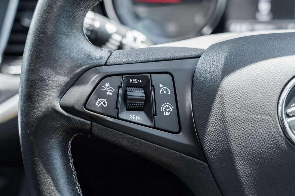 2018 Holden Astra R BK