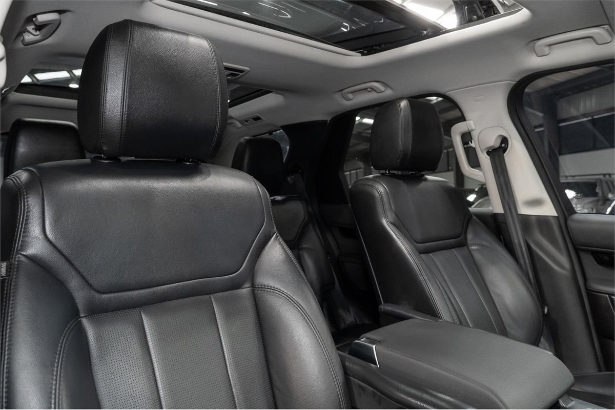 2017 Land Rover Discovery SD4 SE Series 5