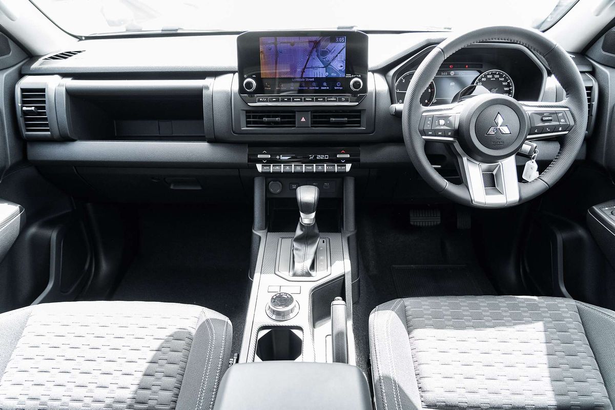 2024 Mitsubishi Triton GLX-R MV 4X4