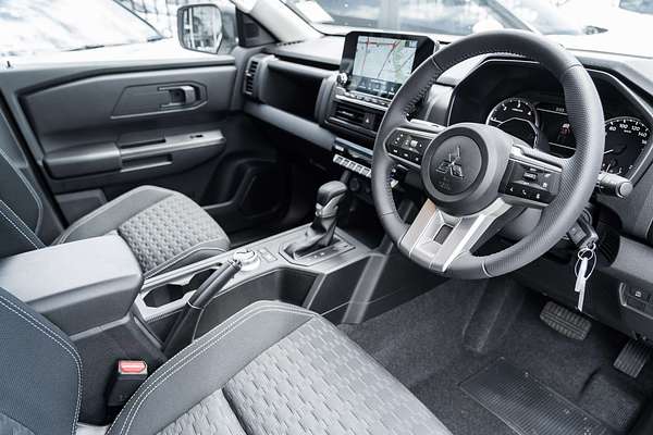 2024 Mitsubishi Triton GLX-R MV 4X4