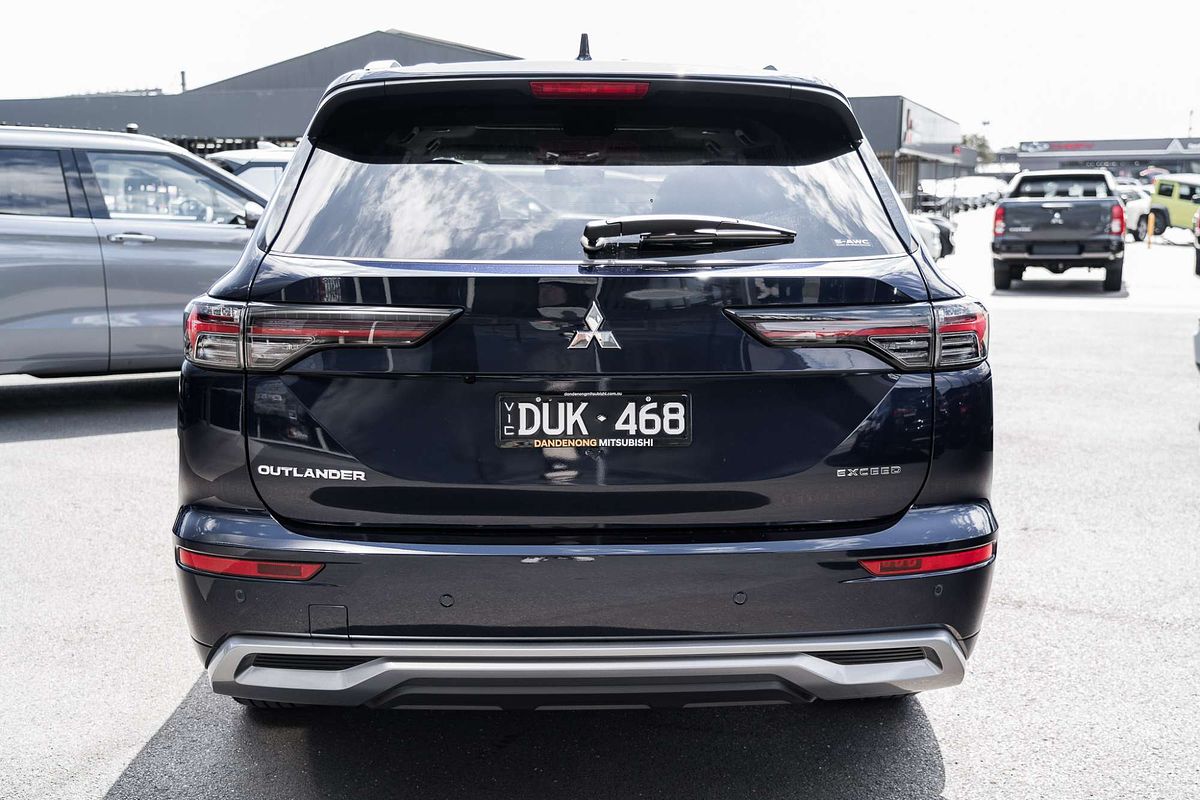 2025 Mitsubishi Outlander Exceed ZM