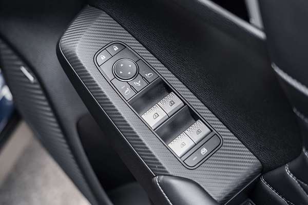 2025 Mitsubishi Outlander Exceed ZM