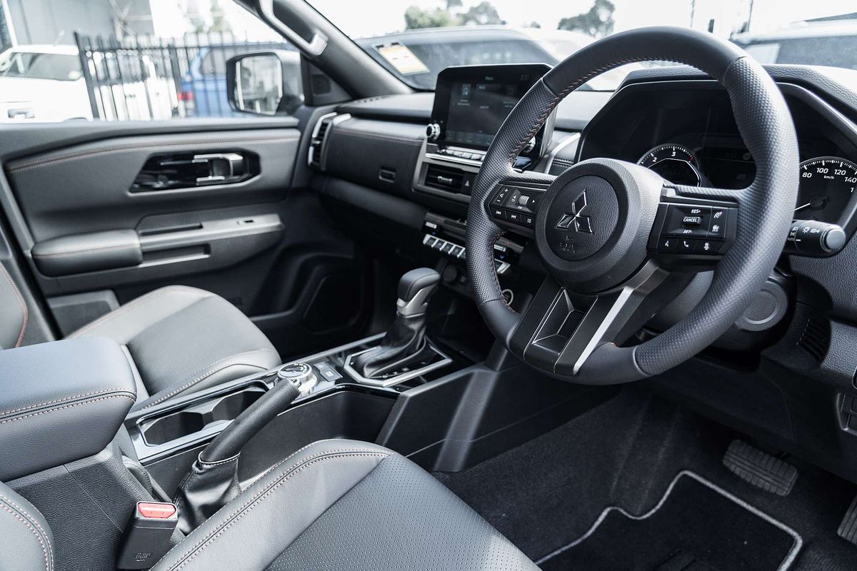 2025 Mitsubishi Triton GSR MV