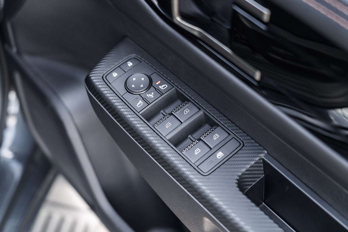 2025 Mitsubishi Triton GSR MV