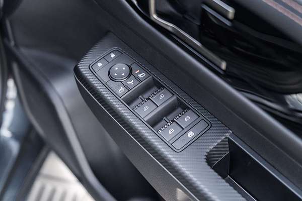 2025 Mitsubishi Triton GSR MV