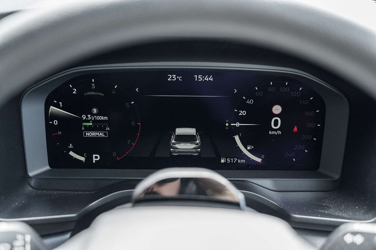 2025 Mitsubishi Outlander ES ZM