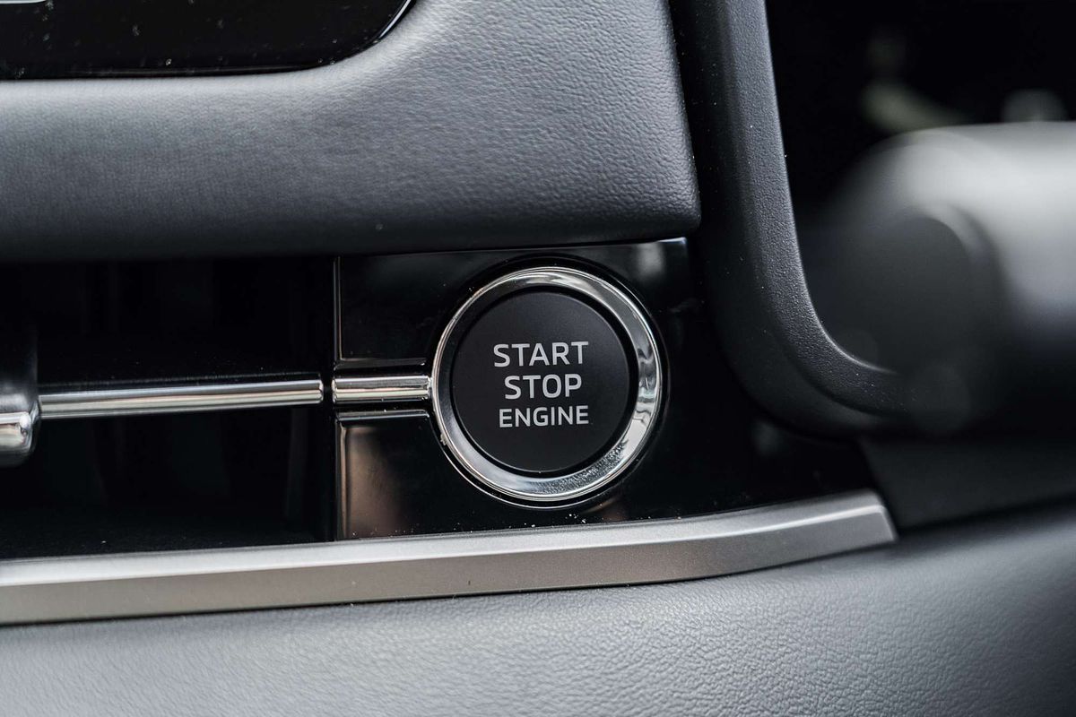 2025 Mitsubishi Outlander ES ZM