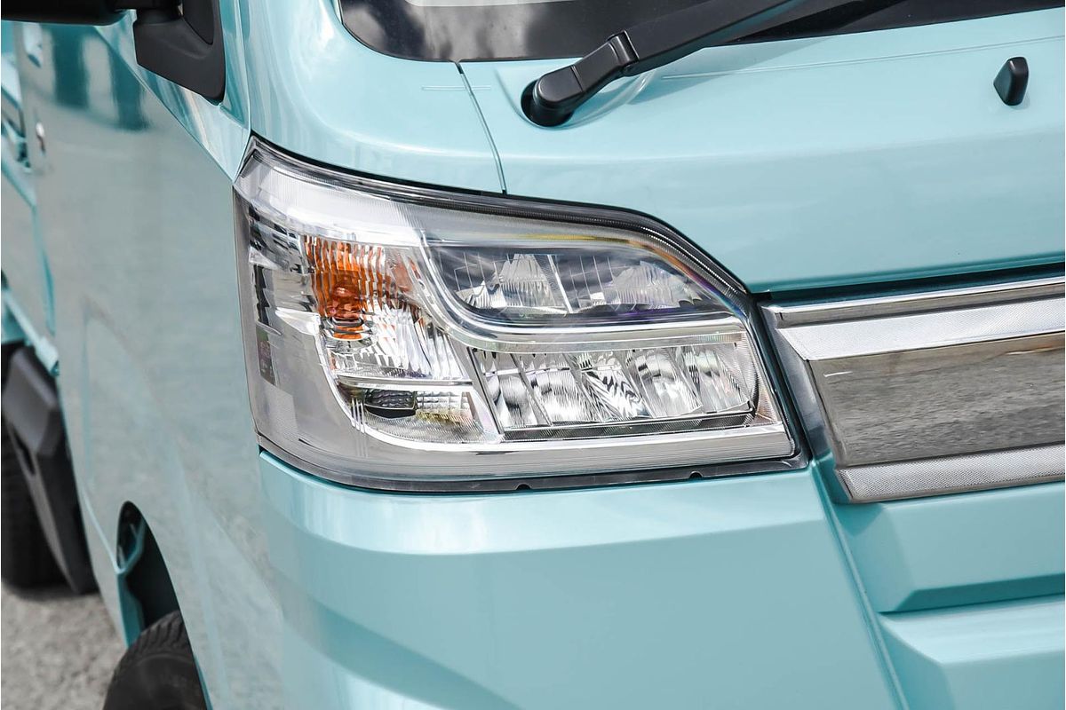 2018 Daihatsu Hi-Jet