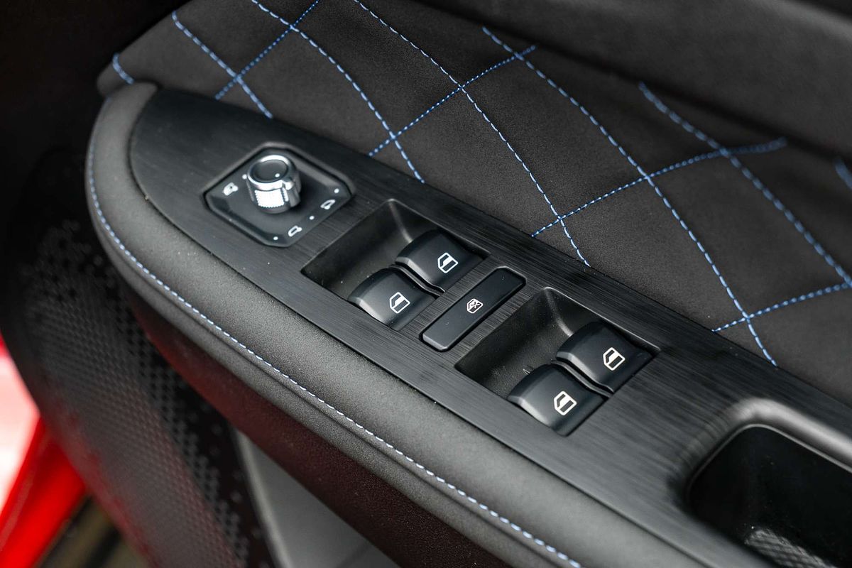 2025 GWM Ora Lux ES11