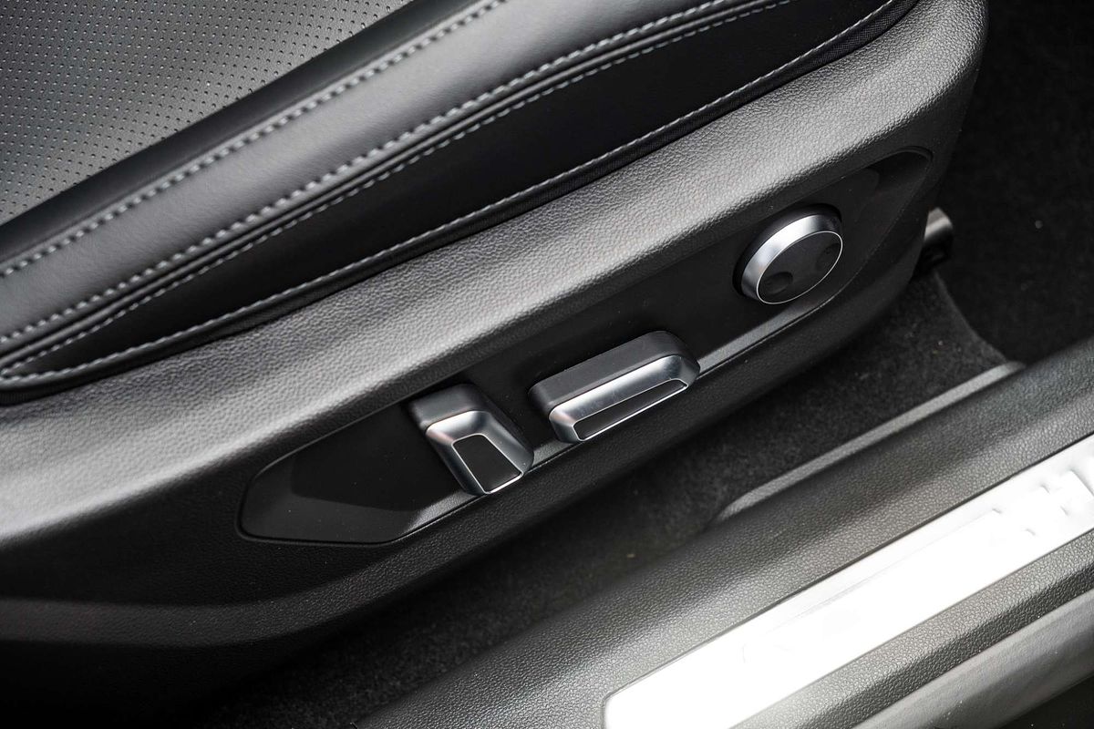 2025 GWM Haval H6 Ultra PHEV B01