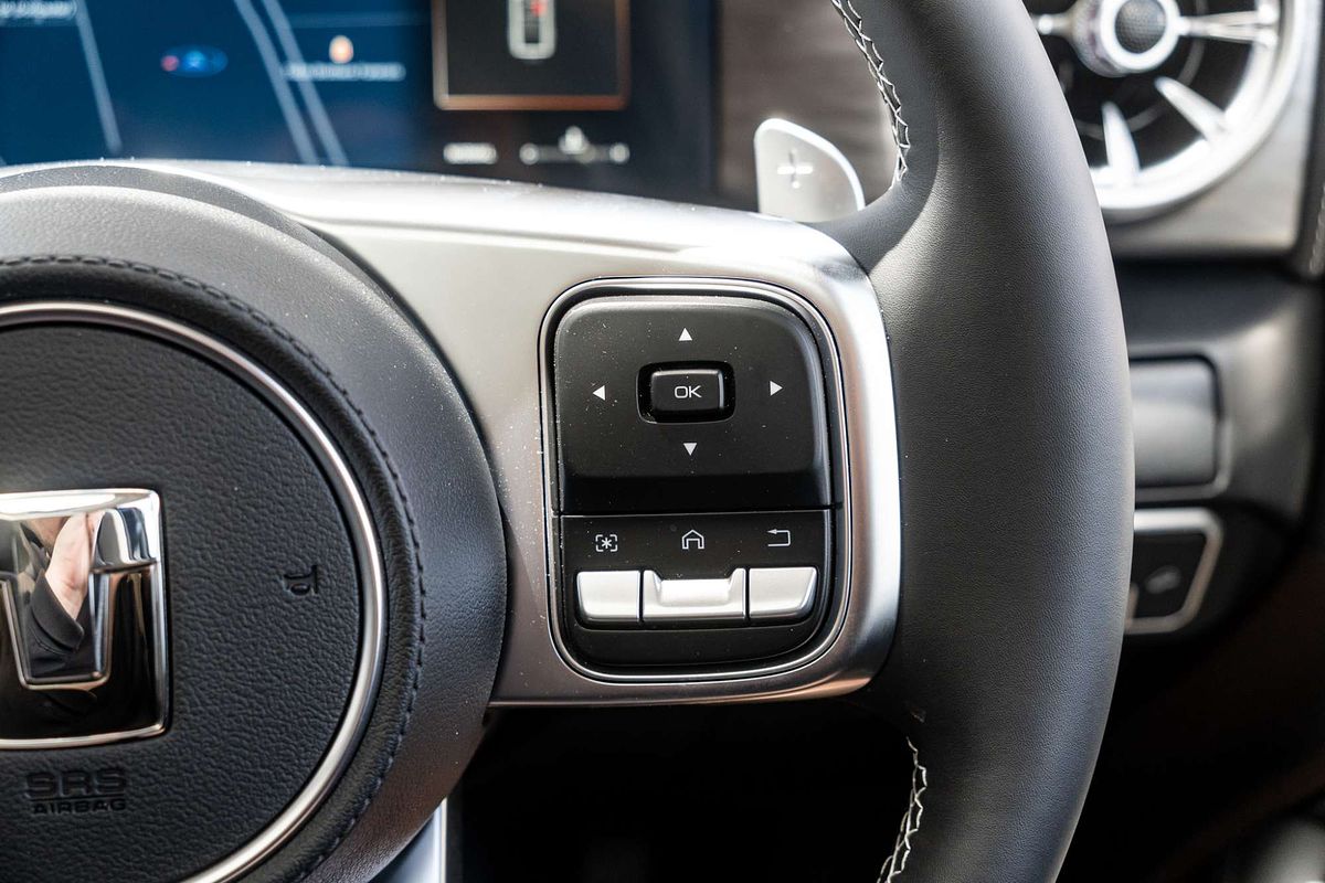 2025 GWM Tank 300 Ultra P01