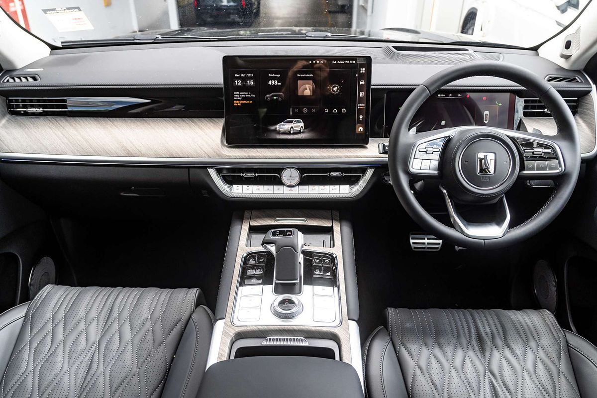 2025 GWM Tank 500 Vanta Hybrid P03