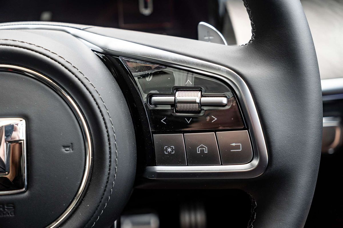 2025 GWM Tank 500 Vanta Hybrid P03