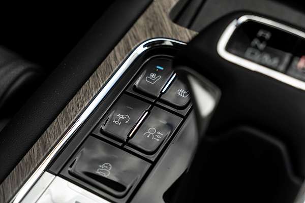 2025 GWM Tank 500 Vanta Hybrid P03