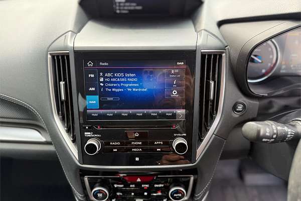 2022 Subaru Forester Hybrid L S5