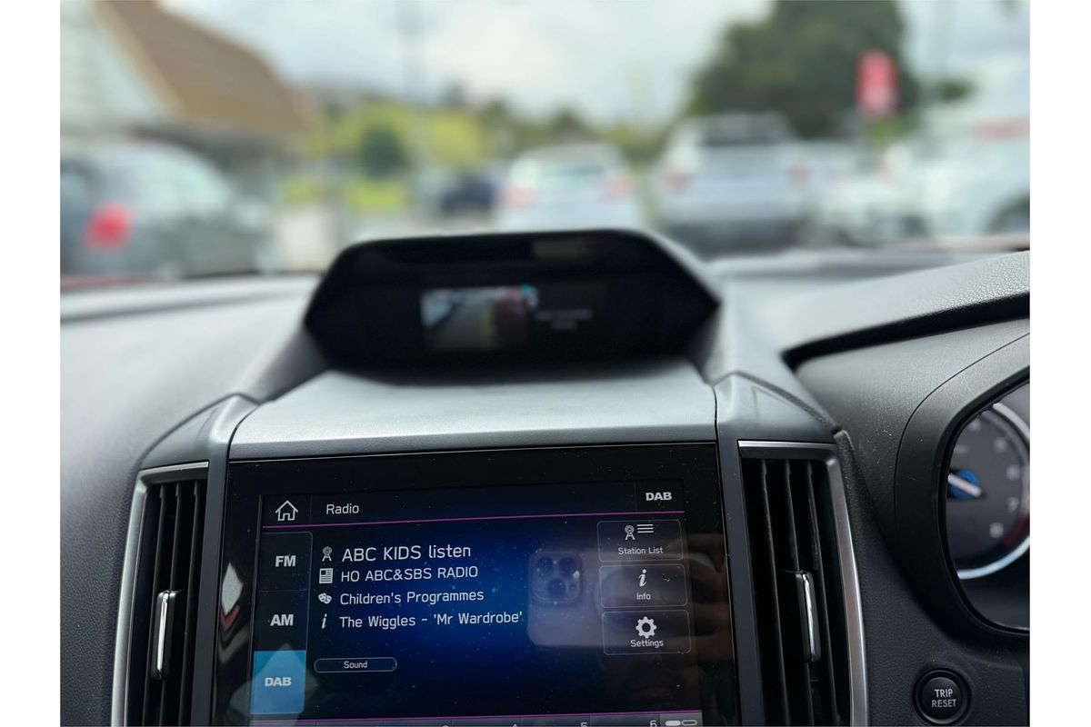 2022 Subaru Forester Hybrid L S5