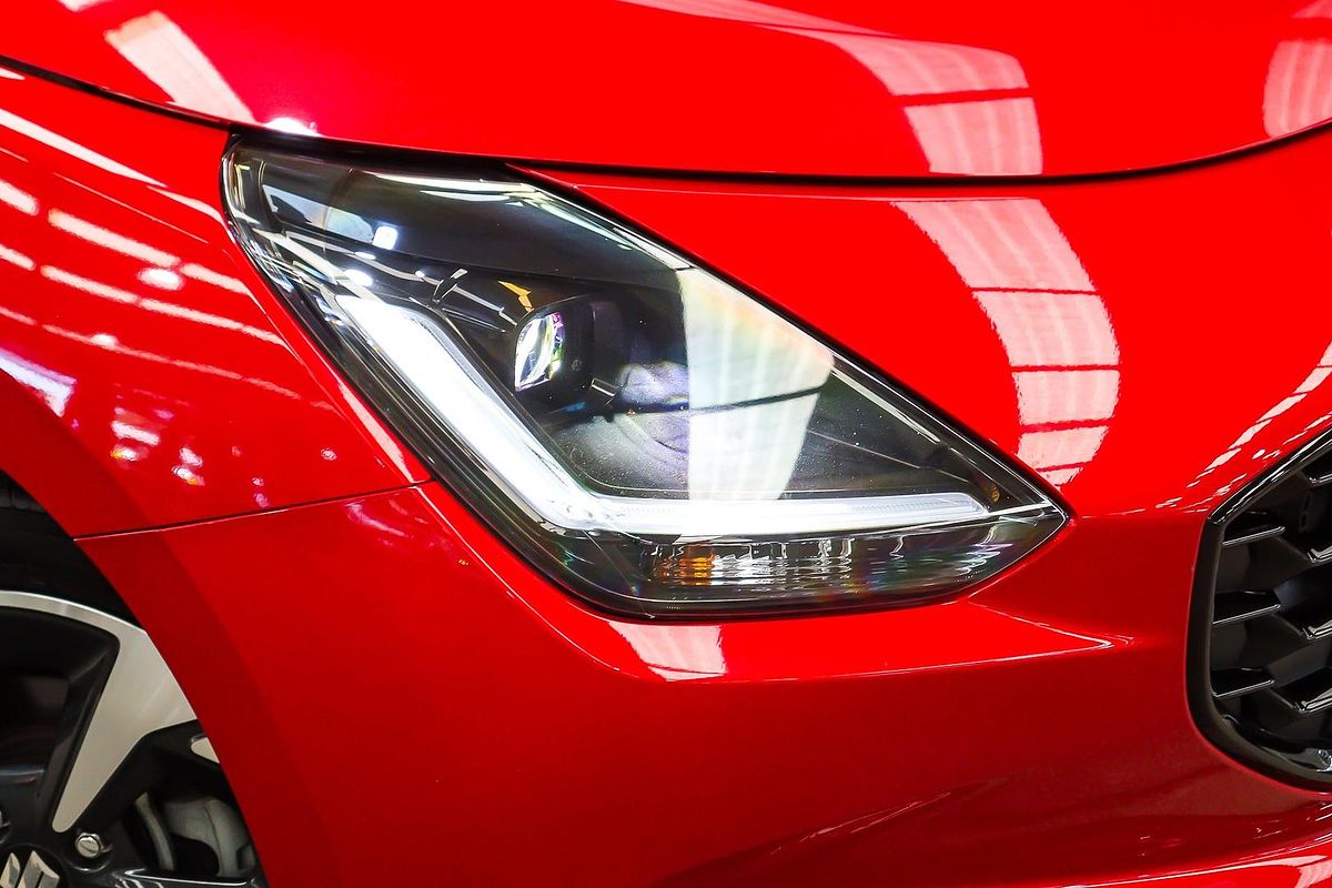 2024 Suzuki Swift Hybrid GLX UZ