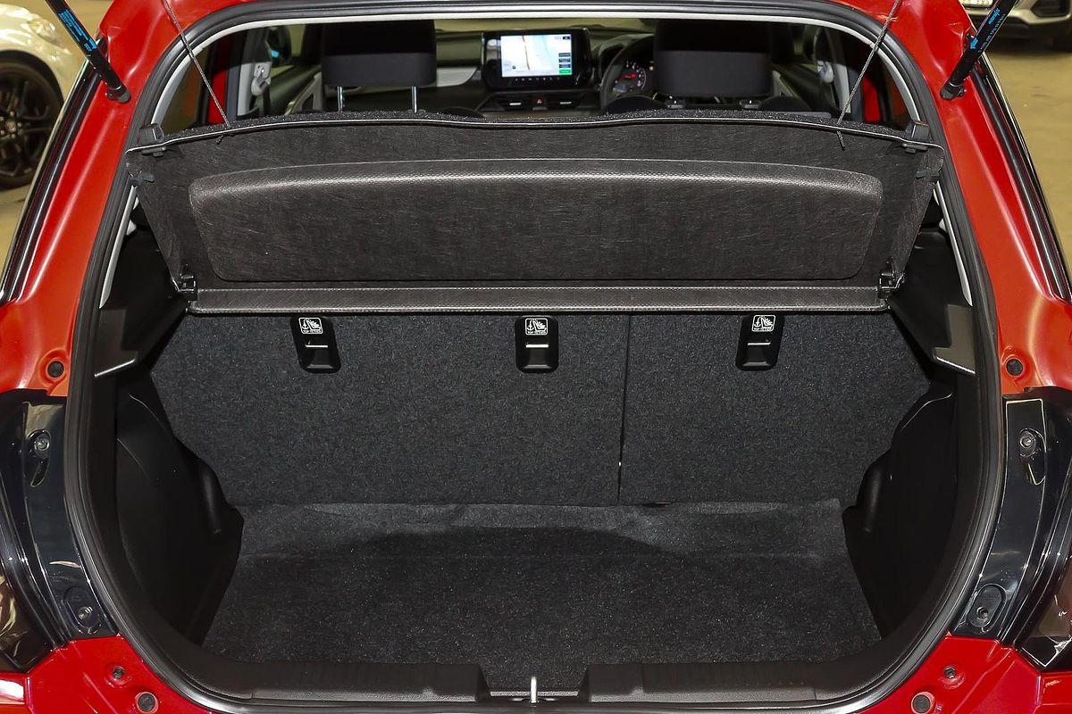 2024 Suzuki Swift Hybrid GLX UZ