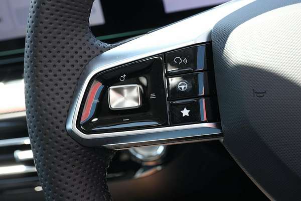 2025 MG HS Vibe AS33